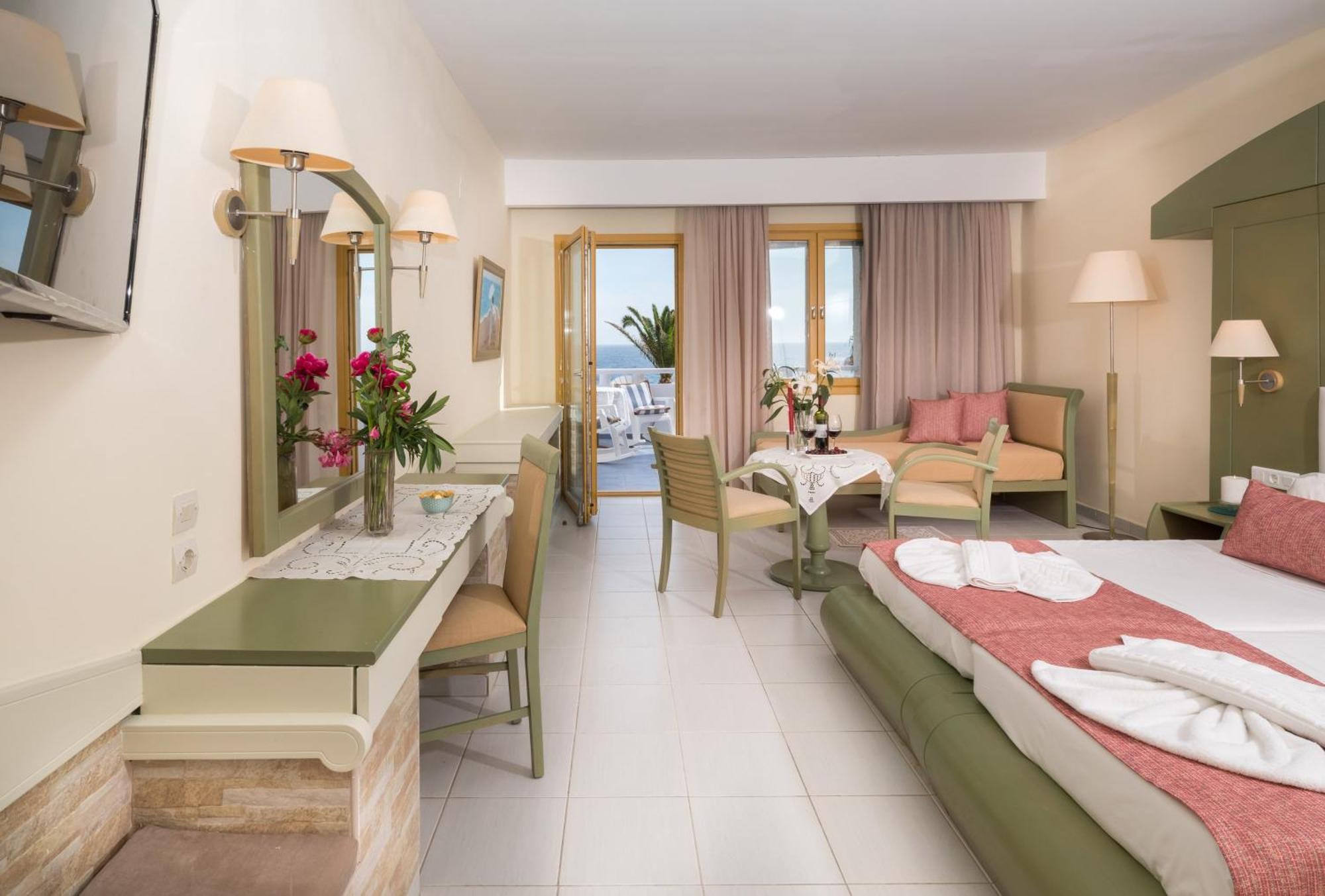 Scuba Diving Discover & Stay Package (Superior Bungalow with Sea View)